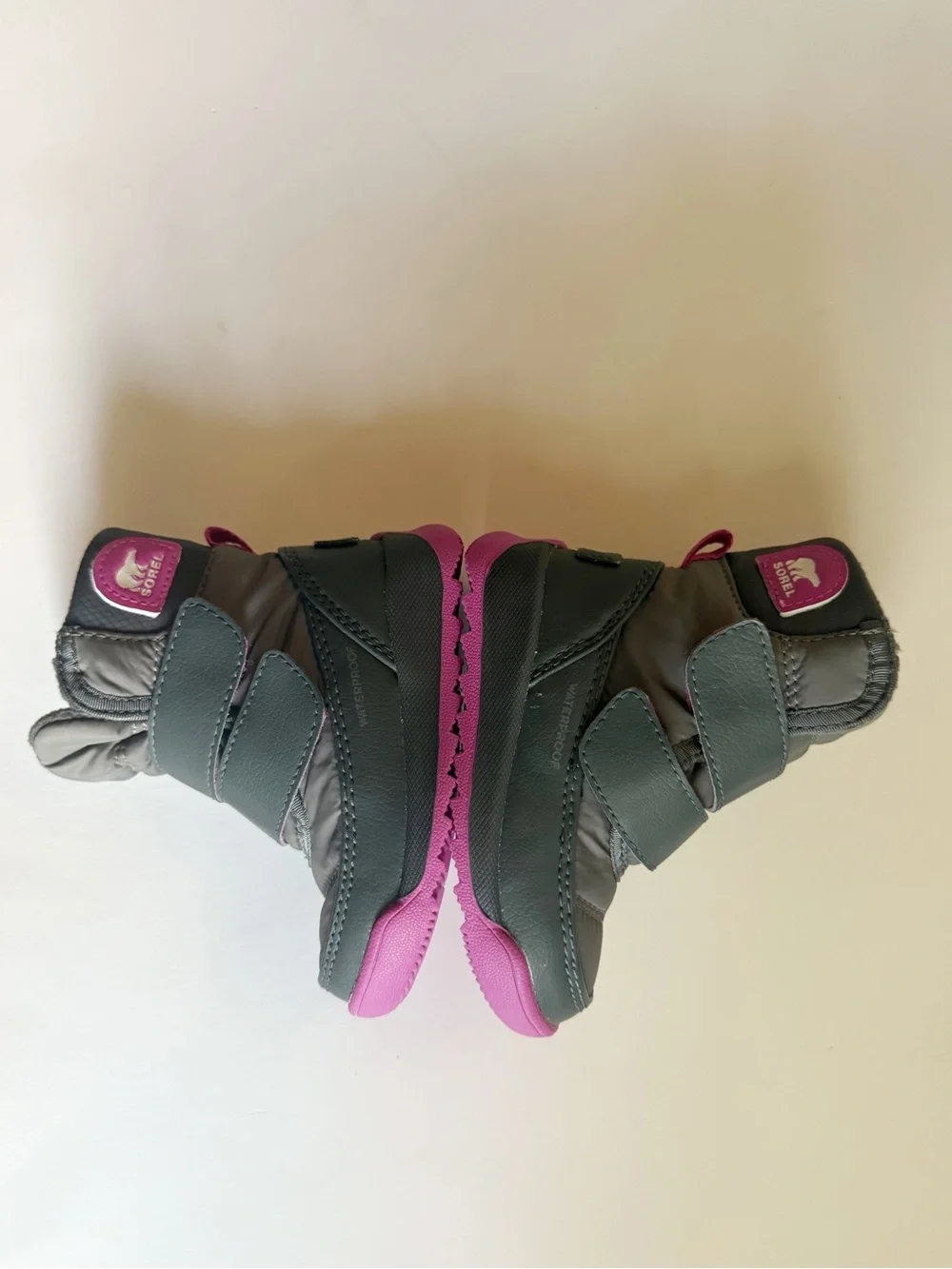 Sorel kids  Grey and Pink winter Insulated Snow Boots Size 5